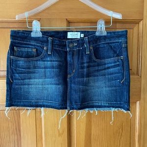 ABERCROMBIE&FITCH Vintage Dark Wash Jean Skirt